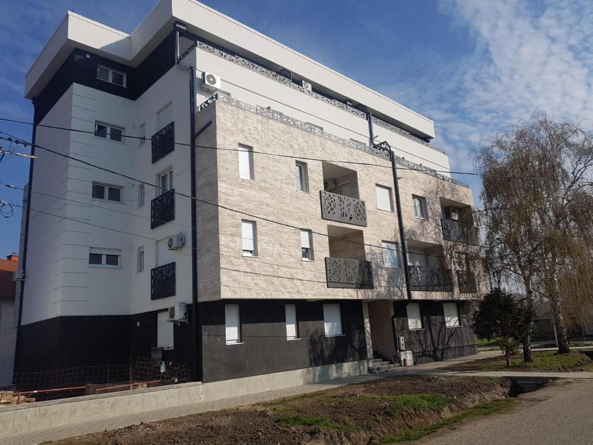 Royal Residence Apartmani 2 Pančevo Dış mekan fotoğraf