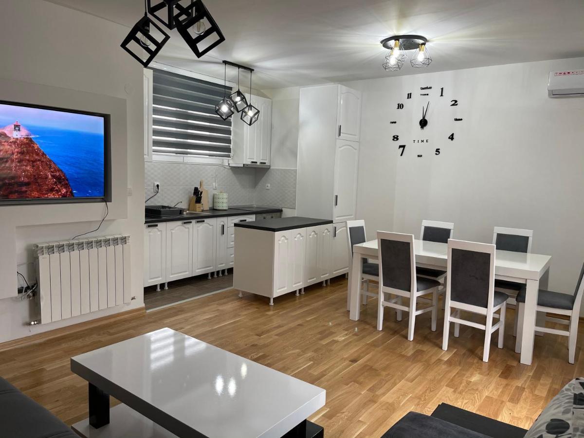 Royal Residence Apartmani 2 Pančevo Dış mekan fotoğraf